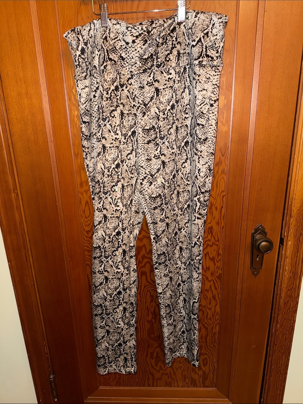 Tribal Black and Beige Snake-Print Leggings